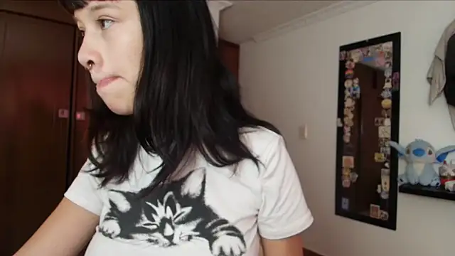 Snapshot of Marceline_0 chatting on 01.03.25 Marceline 0 online show from 01.03.25