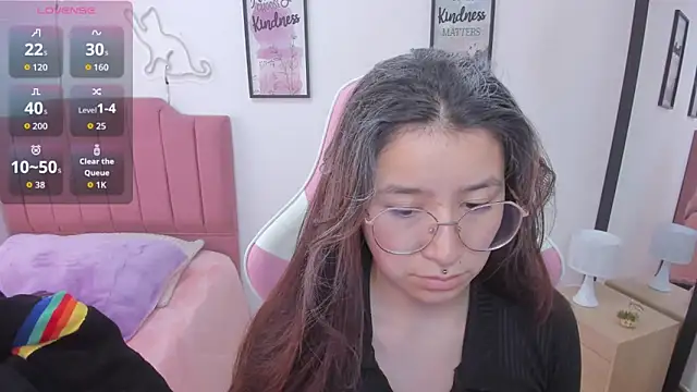 Snapshot of Amy_joones chatting on 11.26.25 Amy joones online show from 11.26.25