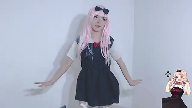 Snapshot of Miahparker chatting on 03.04.25 Miahparker online show from 03.04.25