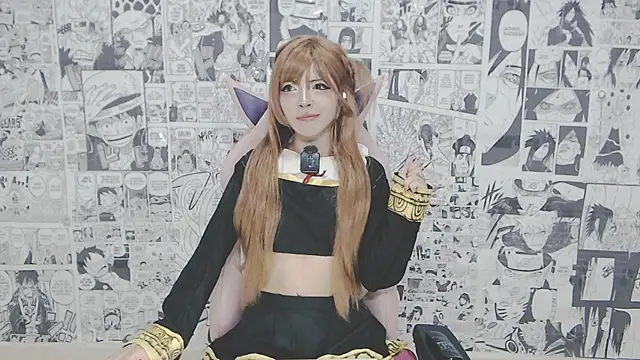 Snapshot of Miahparker chatting on 10.23.25 Miahparker online show from 10.23.25