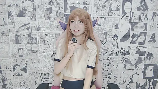 Snapshot of Miahparker chatting on 11.21.25 Miahparker online show from 11.21.25