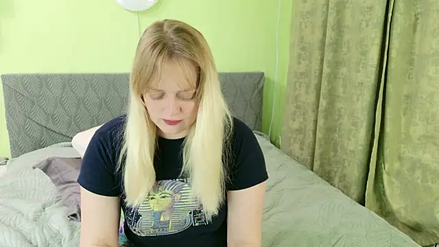 Kira Miler online show from 05.21.26