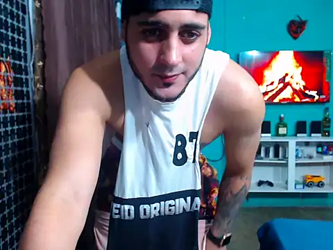 Snapshot of xxxxhotxoxo chatting on 12.23.25 xxxxhotxoxo online show from 12.23.25