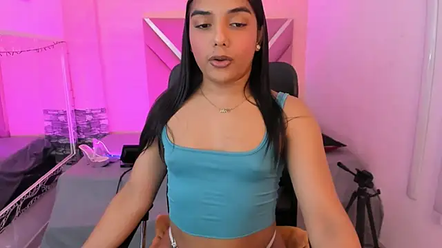 Snapshot of CandyLatinHott chatting on 02.06.26 CandyLatinHott online show from 02.06.26