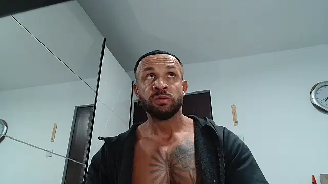 Magnificmuscles89 online show from 02.02.26