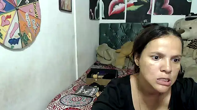 Snapshot of manzanahot9 chatting on 03.11.25 manzanahot9 online show from 03.11.25