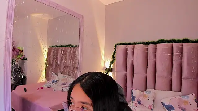 NikyBrookss online show from 12.14.25