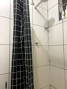 couple shy online show from 09.14.25