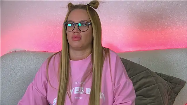 MariaNeumann online show from 02.26.25