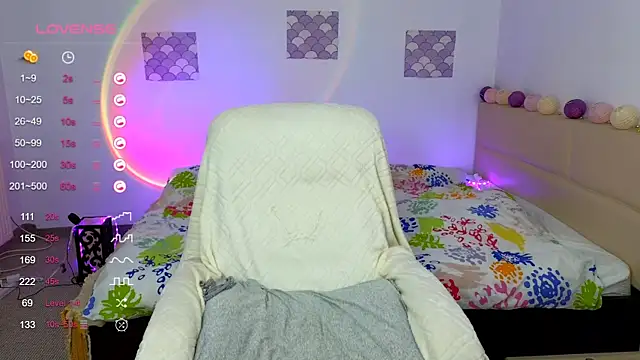 MiaMiki online show from 01.15.25