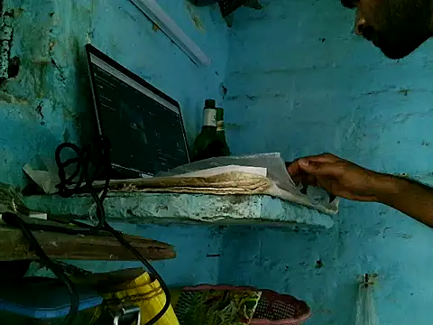 Snapshot of sexyshivamhot chatting on 09.18.25 sexyshivamhot online show from 09.18.25