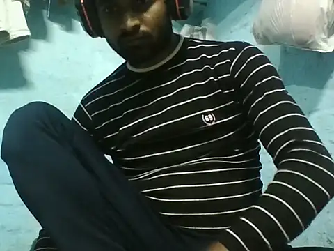 Snapshot of sexyshivamhot chatting on 11.04.25 sexyshivamhot online show from 11.04.25