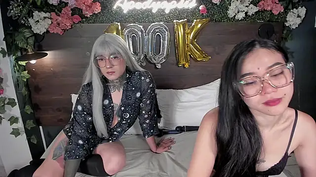 Snapshot of JadeyKhada chatting on 12.02.24 JadeyKhada online show from 12.02.24