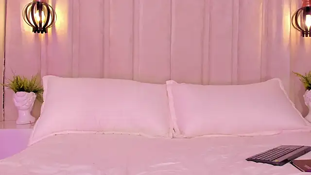 bonniekim  online show from 03.08.25