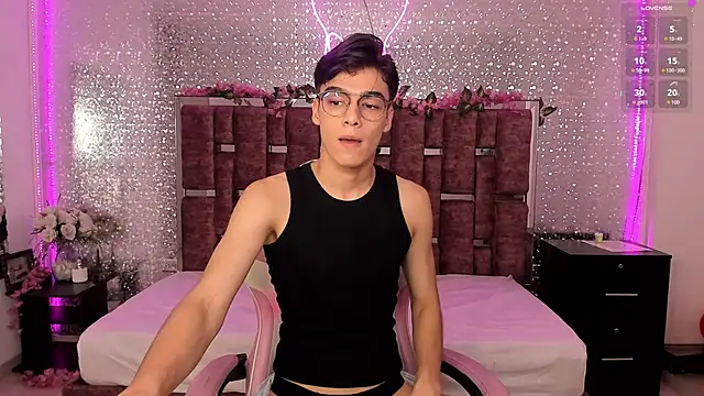 Gerony  online show from 02.13.25