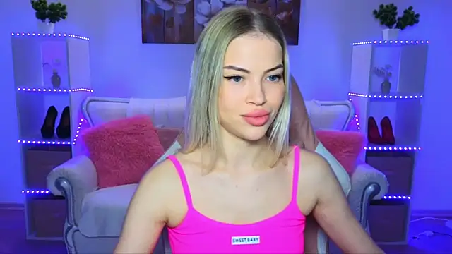 EmmyMills online show from 10.19.25