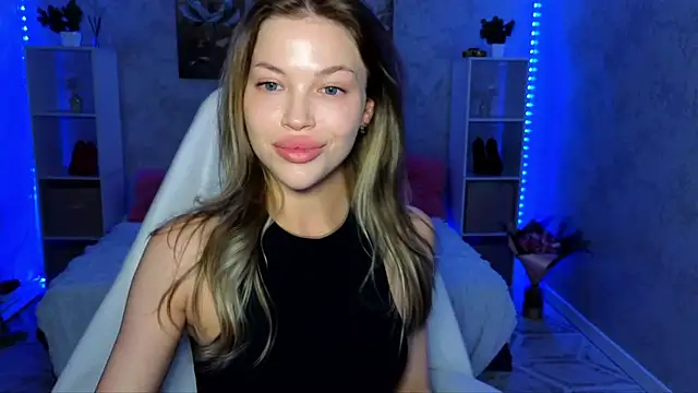 EmmyMills online show from 06.19.26