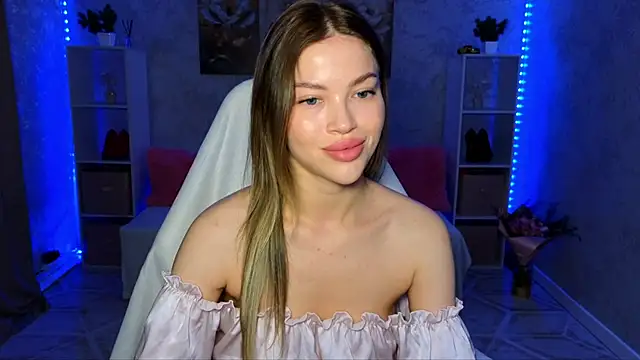 EmmyMills online show from 06.20.26