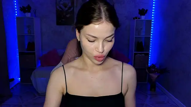 EmmyMills online show from 06.23.26