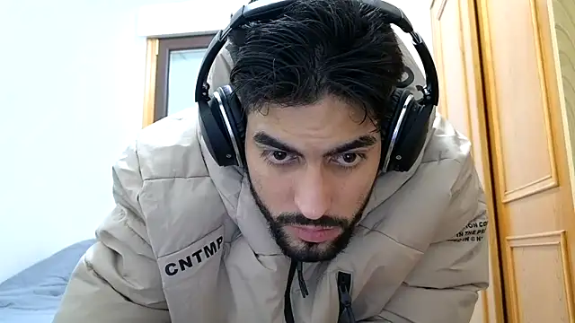 Snapshot of Jackyrose chatting on 12.14.24 Jackyrose online show from 12.14.24