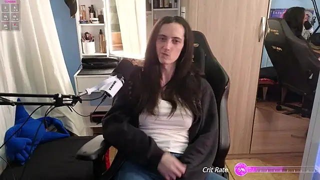 MemiKouki online show from 02.18.25