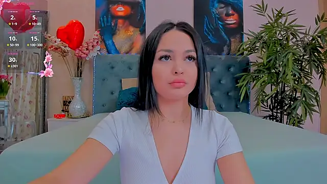 Snapshot of MichelleReys chatting on 03.10.25 MichelleReys online show from 03.10.25