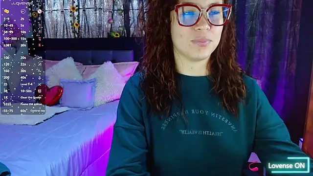 SharonR1 online show from 09.09.25