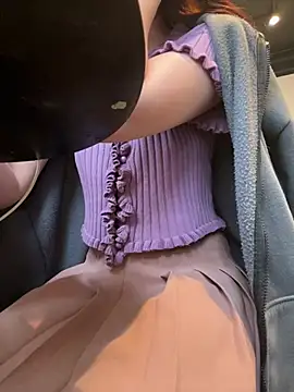 Lami Mi online show from 02.26.25