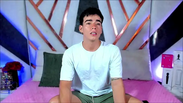 its liam18 online show from 04.11.26