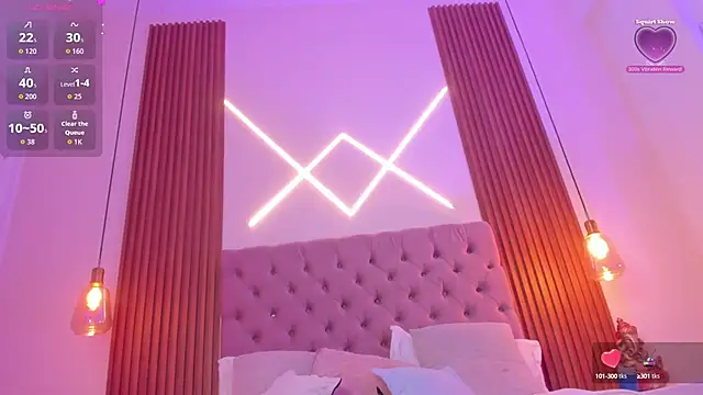 Sophia turneer online show from 09.14.25