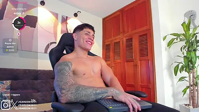  joansoto online show from 09.15.25