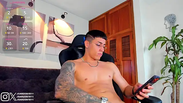  joansoto online show from 01.05.26