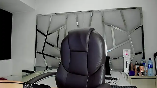 Catherinee69 x online show from 02.04.26