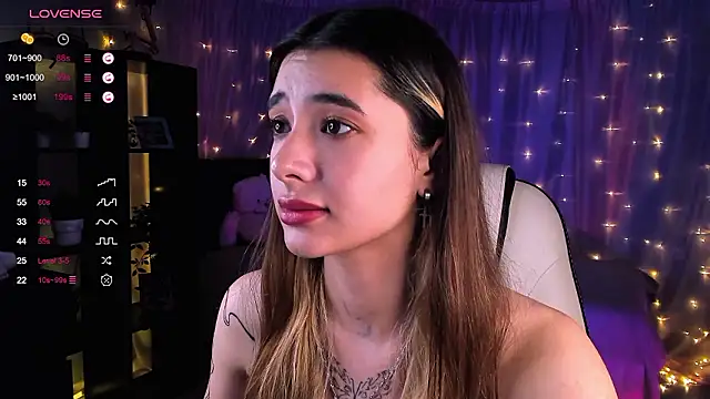 Snapshot of DarlaLike chatting on 12.02.24 DarlaLike online show from 12.02.24