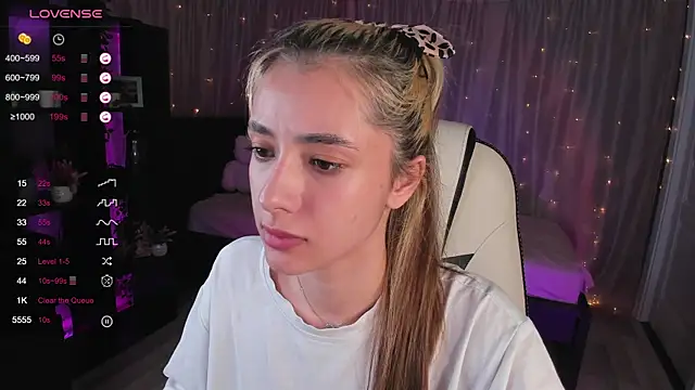 Snapshot of DarlaLike chatting on 03.02.25 DarlaLike online show from 03.02.25