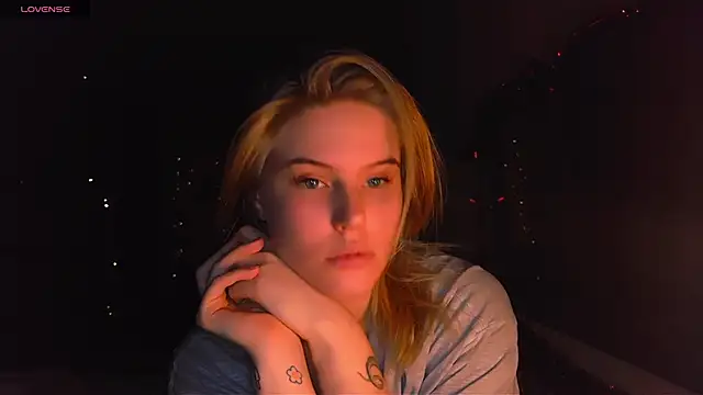 VoluptuousDreams online show from 01.10.25
