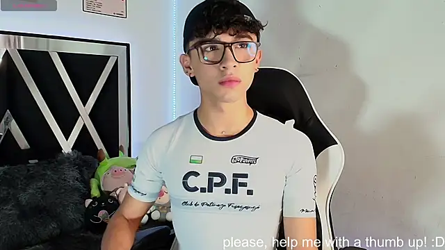 Snapshot of Niico_Cruz chatting on 12.01.24 Niico Cruz online show from 12.01.24