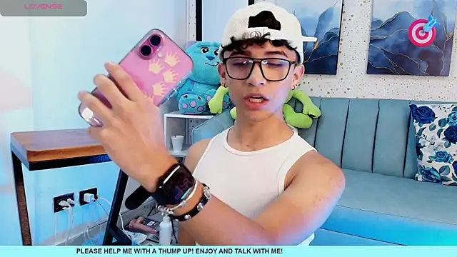 Snapshot of Niico_Cruz chatting on 03.06.25 Niico Cruz online show from 03.06.25