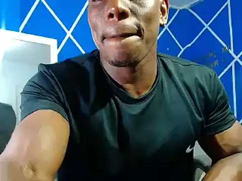 Snapshot of alexander_megan chatting on 03.18.25 alexander megan online show from 03.18.25