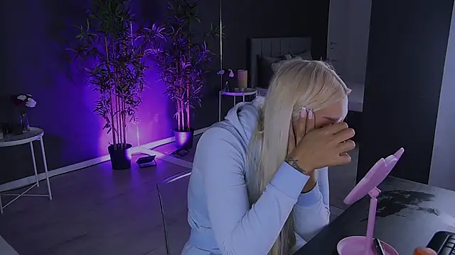 shayblonde online show from 01.27.25