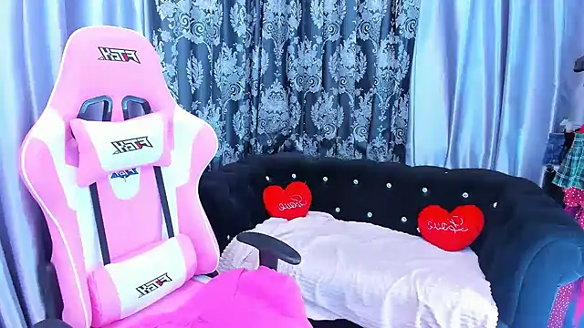 KamilaFoxy online show from 03.18.25