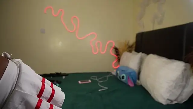  Watuluv  online show from 01.31.25