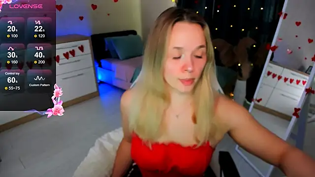 Snapshot of SherillBrill chatting on 02.19.25 SherillBrill online show from 02.19.25