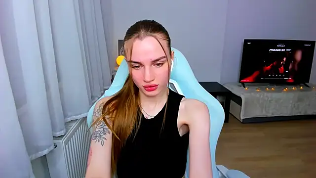 Snapshot of StellaLawless chatting on 01.22.25 StellaLawless online show from 01.22.25