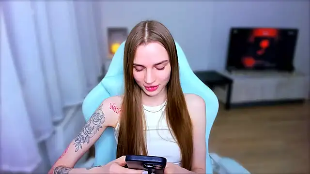 Snapshot of StellaLawless chatting on 01.28.25 StellaLawless online show from 01.28.25