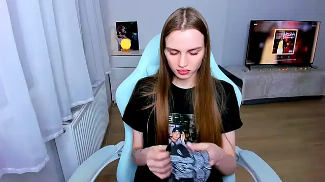 Snapshot of StellaLawless chatting on 02.08.25 StellaLawless online show from 02.08.25