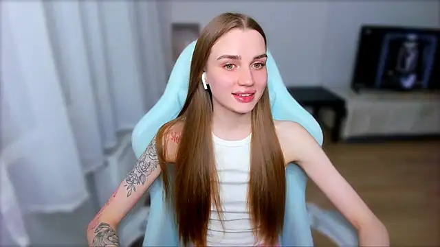 Snapshot of StellaLawless chatting on 02.12.25 StellaLawless online show from 02.12.25