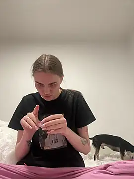 Snapshot of StellaLawless chatting on 02.20.25 StellaLawless online show from 02.20.25