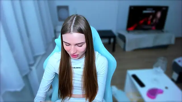 Snapshot of StellaLawless chatting on 03.07.25 StellaLawless online show from 03.07.25