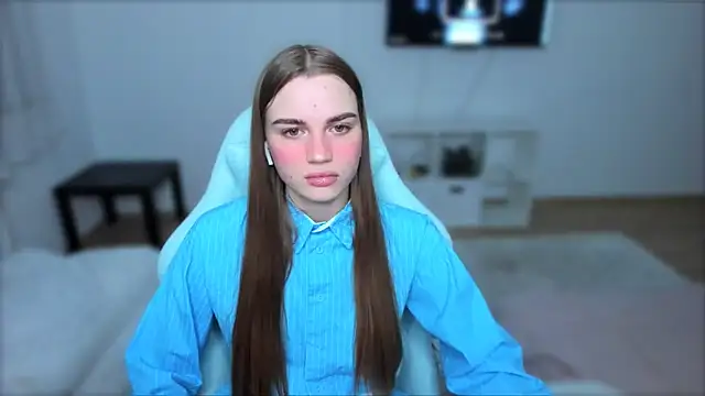 Snapshot of StellaLawless chatting on 03.22.25 StellaLawless online show from 03.22.25